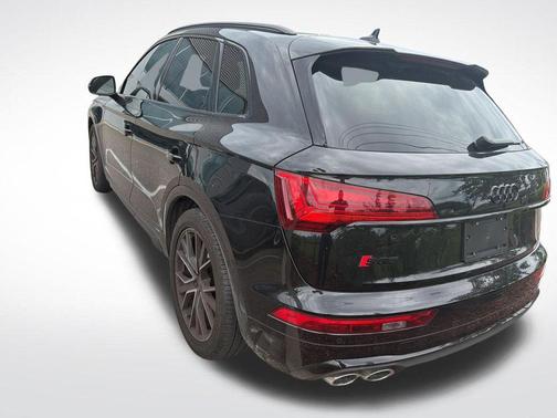Mythos Black Metallic 2024 Audi SQ5 3.0T Premium Plus