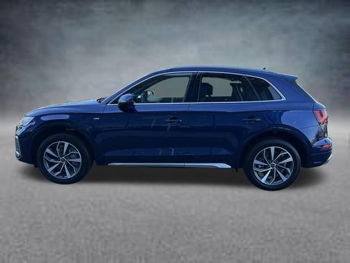 Navarra Blue Metallic 2023 Audi Q5 45 S line Premium