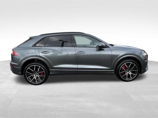 2023 Audi Q8 55 Premium Plus