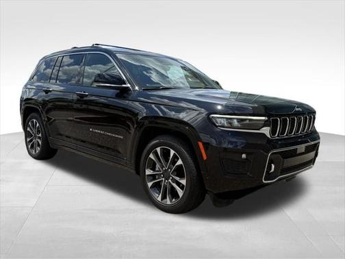 2022 Jeep Grand Cherokee Overland