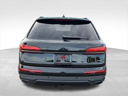 2025 Audi Q7 55 Premium Plus