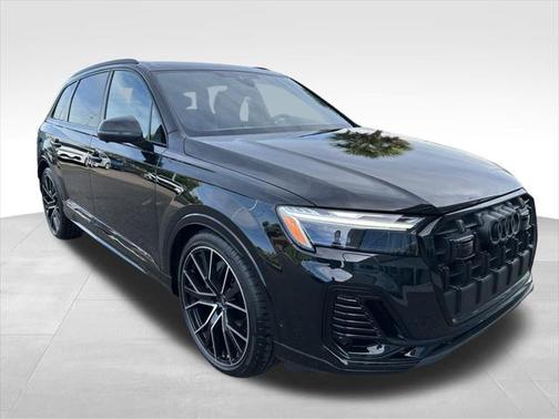 2025 Audi Q7 55 Premium Plus