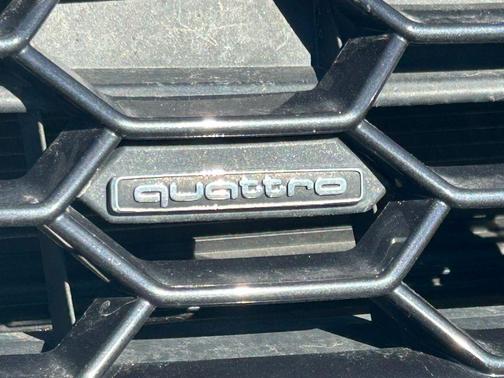 2023 Audi A4 45 S line Premium Plus