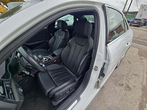 2023 Audi A4 45 S line Premium Plus