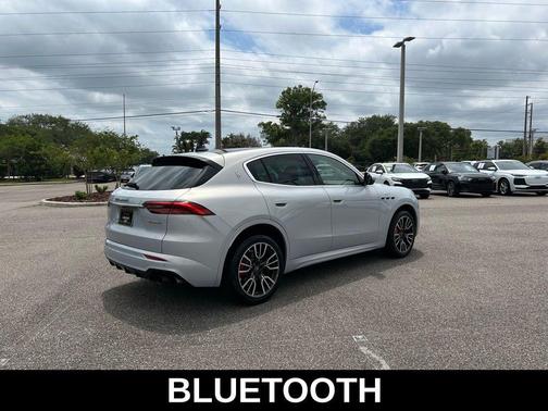 Bianco 2023 Maserati Grecale GT