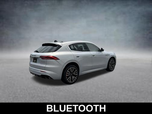 Bianco 2023 Maserati Grecale GT