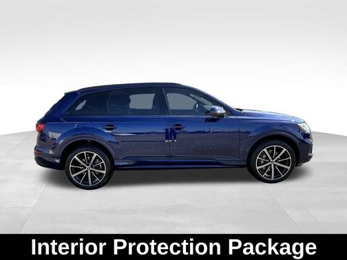 2022 Audi Q7 55 Premium Plus