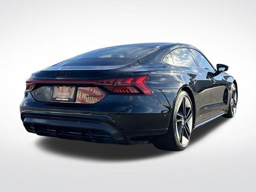 2023 Audi RS e-tron GT quattro