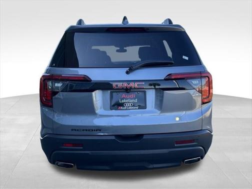 2022 GMC Acadia FWD SLT