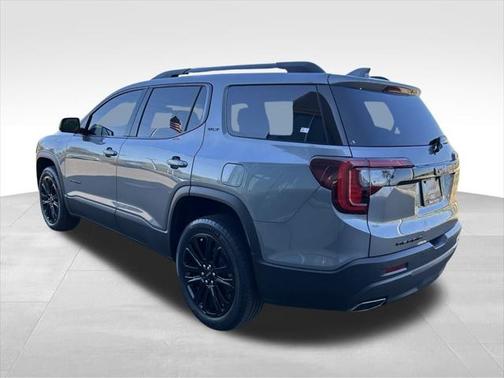2022 GMC Acadia FWD SLT