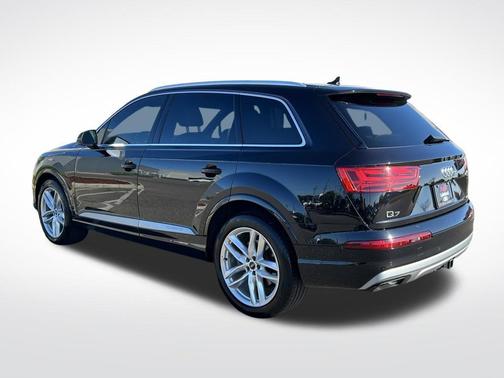 Black Metallic 2018 Audi Q7 3.0T Prestige