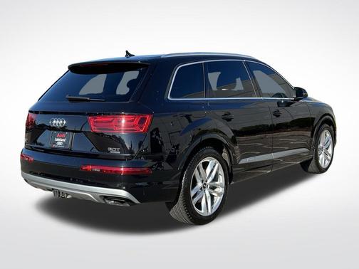 Black Metallic 2018 Audi Q7 3.0T Prestige