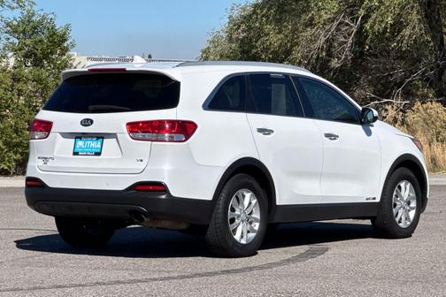 2016 Kia Sorento LX