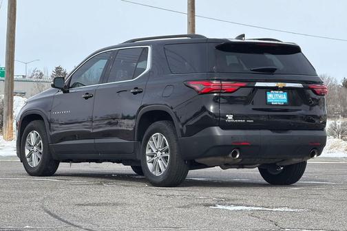 2022 Chevrolet Traverse LT Leather