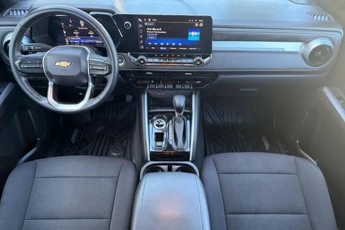 Summit White 2023 Chevrolet Colorado LT