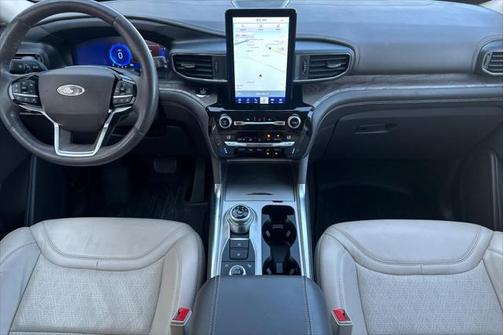 2021 Ford Explorer Platinum