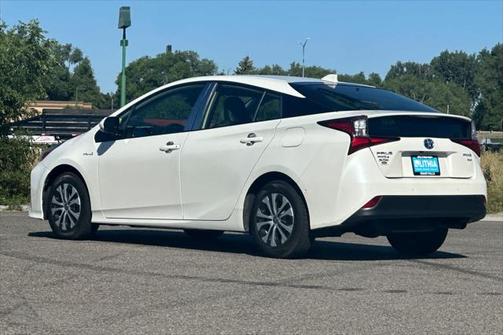 2020 Toyota Prius XLE