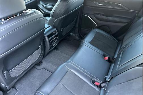 2022 Jeep Grand Cherokee Altitude