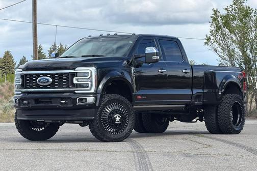 Agate Black Metallic 2024 Ford F-450 Limited
