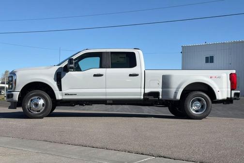 Avalanche 2026 Ford F-350 XL