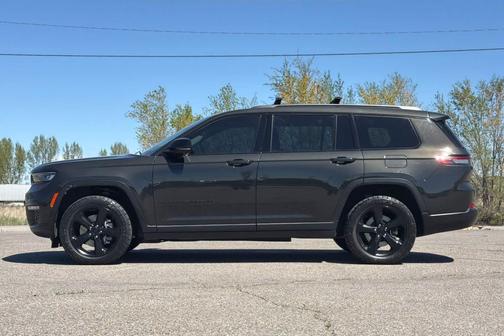 Rocky Mountain Pearlcoat 2023 Jeep Grand Cherokee L Limited