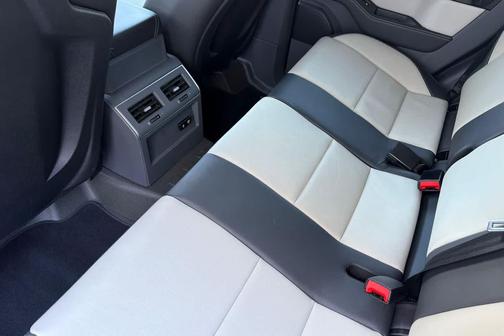 2024 INEOS Grenadier AWD