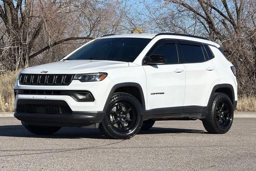 2023 Jeep Compass Latitude Lux