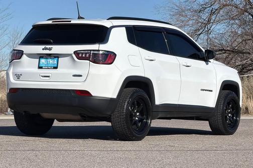 2023 Jeep Compass Latitude Lux