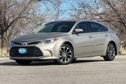 2016 Toyota Avalon XLE