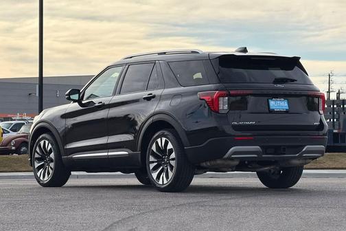 2025 Ford Explorer Platinum
