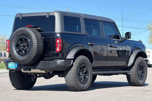 Shadow Black 2024 Ford Bronco Wildtrak