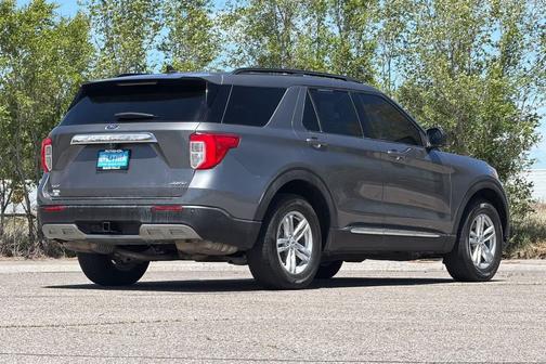 Carbonized Gray Metallic 2023 Ford Explorer XLT