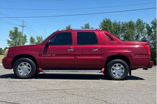 2005 Cadillac Escalade EXT Base