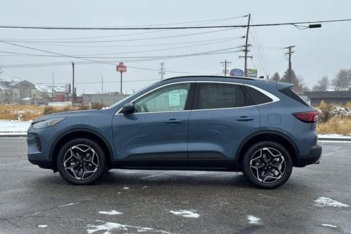 2026 Ford Escape Platinum