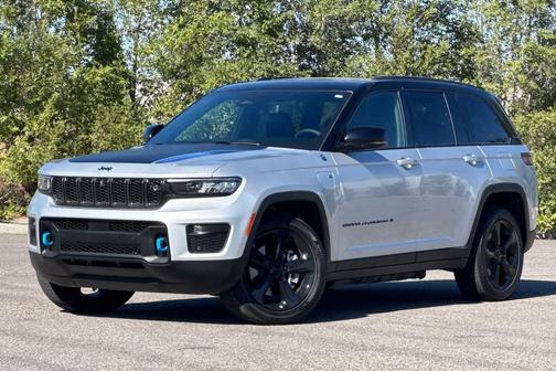 2023 Jeep Grand Cherokee 4xe Trailhawk
