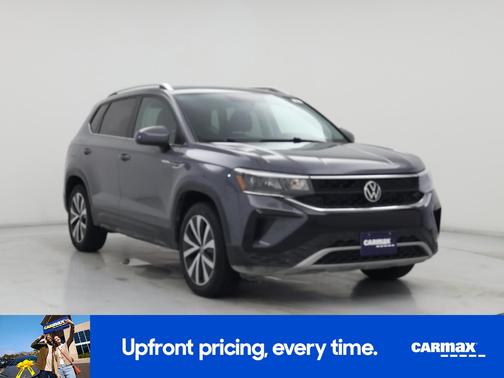 Gray 2022 Volkswagen Taos SE