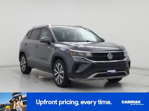 Gray 2022 Volkswagen Taos SE