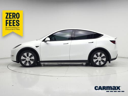 White 2023 Tesla Model Y