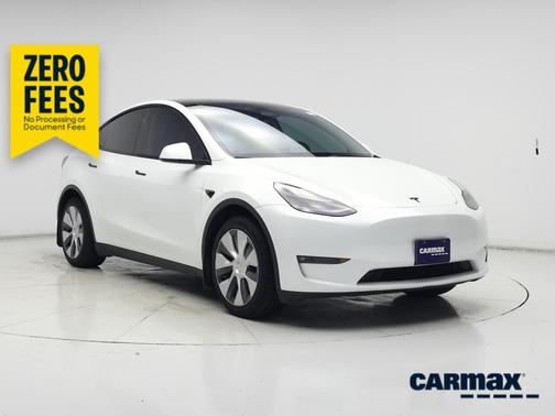 White 2023 Tesla Model Y