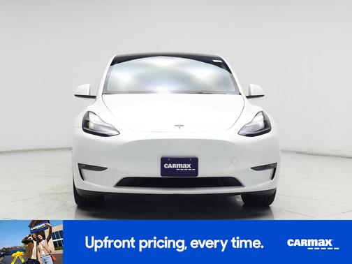 White 2023 Tesla Model Y