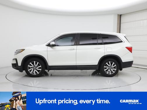 White 2019 Honda Pilot EX