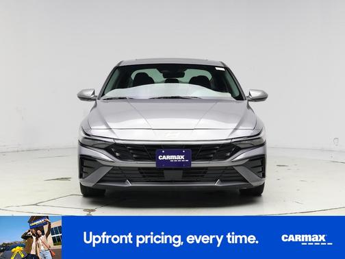 Gray 2025 Hyundai ELANTRA SEL Convenience
