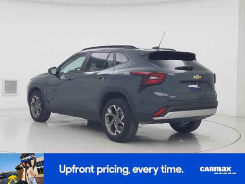 Gray 2025 Chevrolet Trax LT