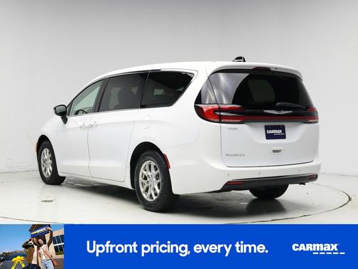 White 2024 Chrysler Pacifica Touring L