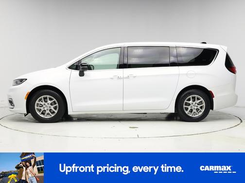 White 2024 Chrysler Pacifica Touring L
