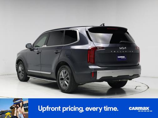 Gray 2023 Kia Telluride LX
