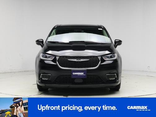 Black 2023 Chrysler Pacifica Touring L