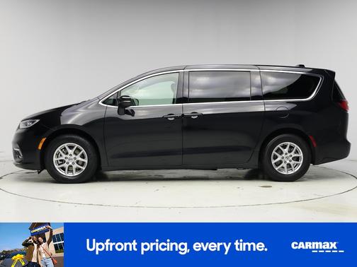 Black 2023 Chrysler Pacifica Touring L