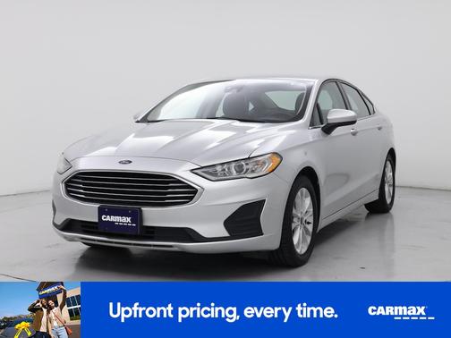Silver 2019 Ford Fusion SE