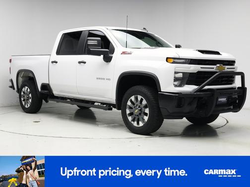 White 2024 Chevrolet Silverado 2500 Custom